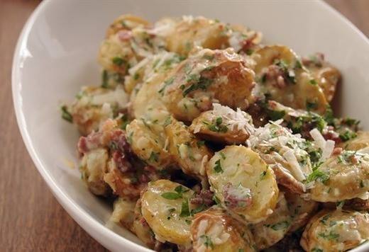 طريقة عمل سلطة البطاطس والكوسا‎‎