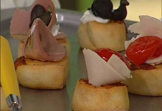 لفائف البيتزا‎‎