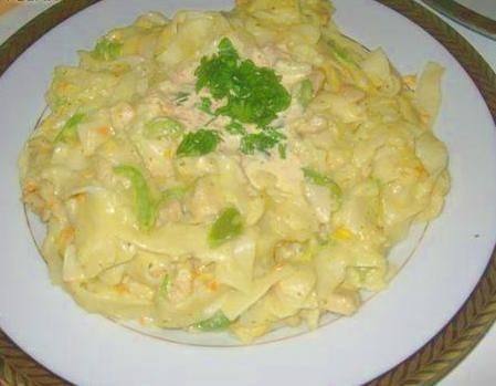 مكرونة بالدجاج والكاري‎‎