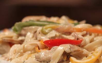 دجاج بالذرة والجبن الموزريلا‎‎