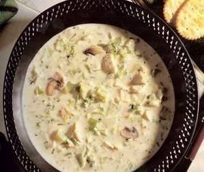 شوربة الدجاج بالمشروم‎‎