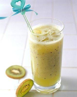 عصير الكيوي والأناناس والعسل‎‎