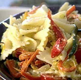 مكرونة بكريمة الثوم ‎‎