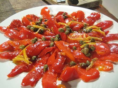 سلطة الفلفل الأحمر  ‎‎