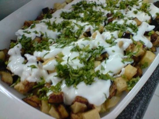 سلطة الباذنجان بالزبادي‎‎