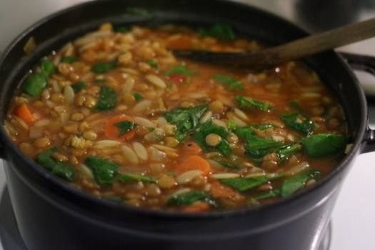 شوربة لسان عصفور بالكبد ‎‎