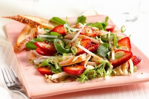 سلطة الدجاج والفراولة ‎‎