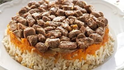 مقلوبة اللحم والجزر بالأرز الإيطالي‎‎