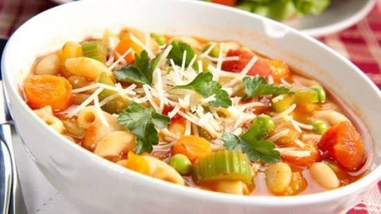 طريقة عمل شوربة المنستروني‎‎