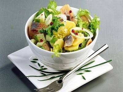 سلطة الرنجة بالفلفل والبصل ‎‎