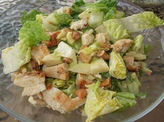 طريقة عمل دجاج بارد مع الخس والكرفس والمايونيز‎‎