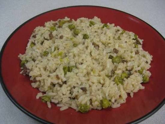 الأرز باللحم المفروم و البازلاء‎‎