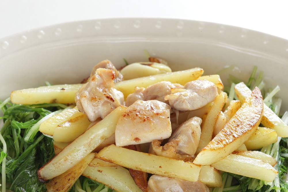 طريقة عمل صينية بطاطس بالدجاج‎‎