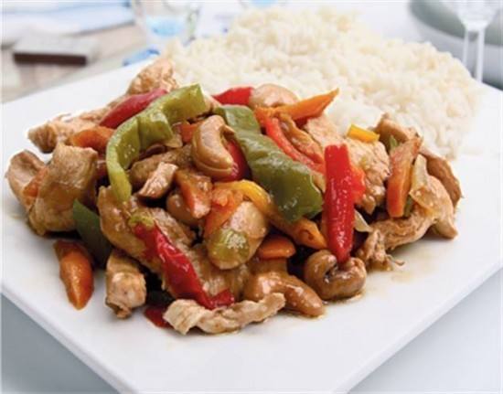 طريقة عمل الدجاج بالكاجو والخضار‎‎