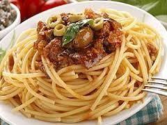 مكرونة بالزيتون والباذنجان‎‎