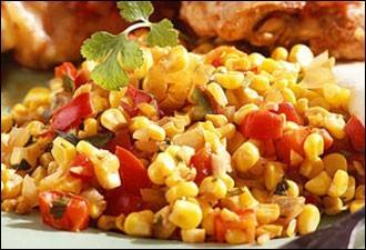 سلطة الذرة والخبز المحمص‎‎