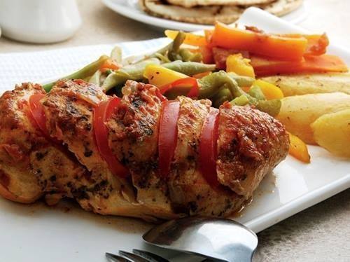 طريقة عمل صدور الدجاج المحشوة بالطماطم‎‎