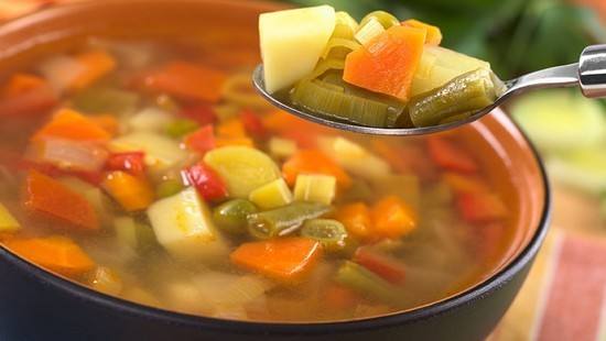 شوربة الخضار بالكرفس‎‎