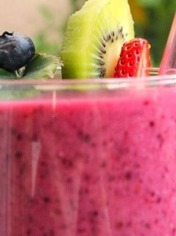 طريقة عمل عصير التوت مع الكيوي‎‎