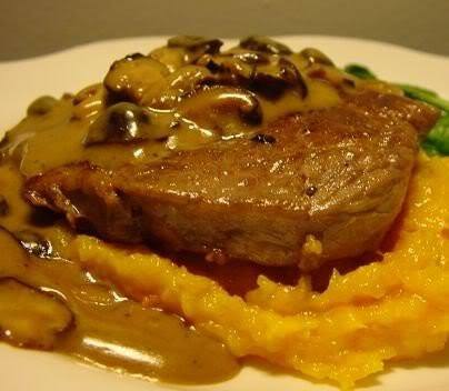 طريقة عمل ستيك بصلصة المشروم‎‎