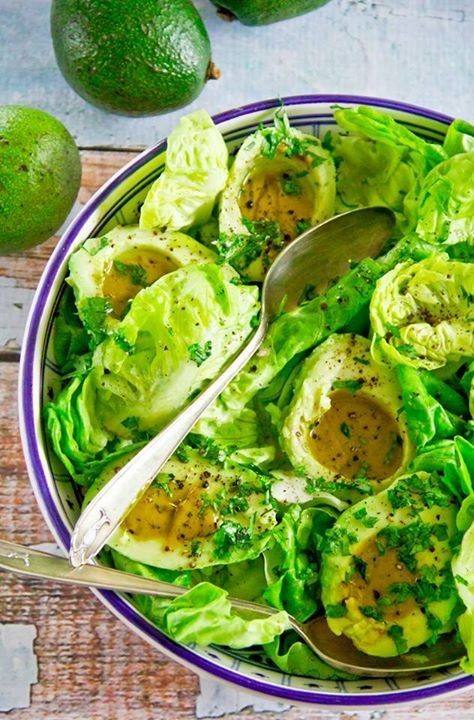 طريقة عمل سلطة الأفوكادو والخس بالعسل‎‎