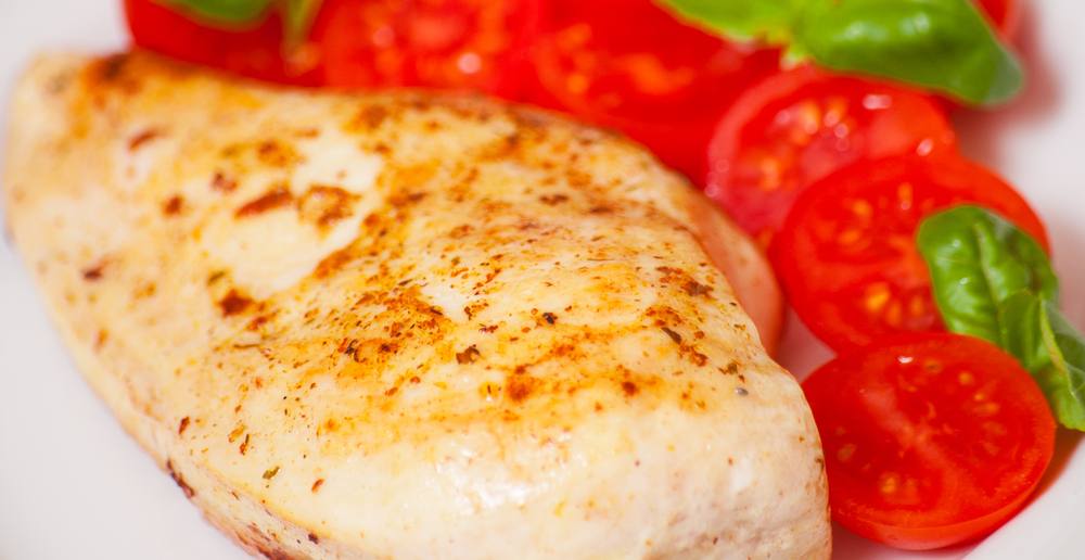 طريقة عمل دجاج مشوى بالريحان و الطماطم‎‎