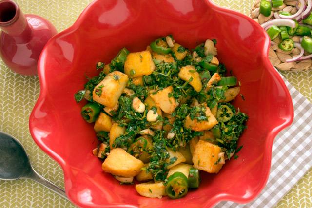 طريقة عمل سلطة البطاطس المحمرة‎‎