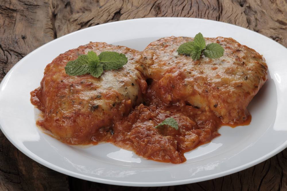 طريقة عمل لحم البتلو مع الطماطم والموزاريلا‎‎