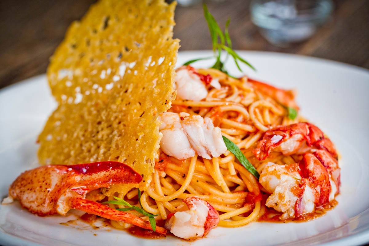 مكرونة إسباجيتي مع سرطان البحر‎‎