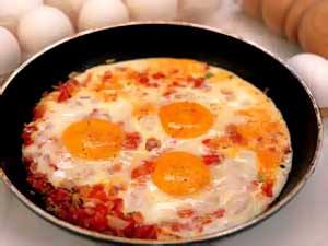 طريقه عمل البيض بالطماطم‎‎