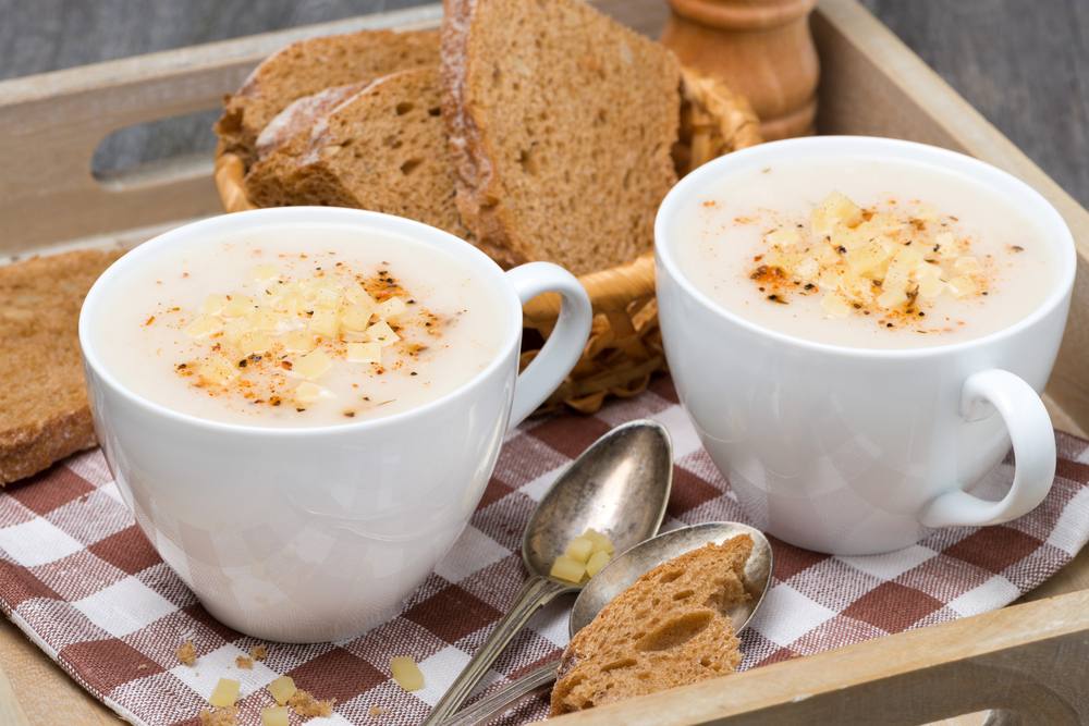 طريقة عمل حساء القرنبيط والجبن‎‎