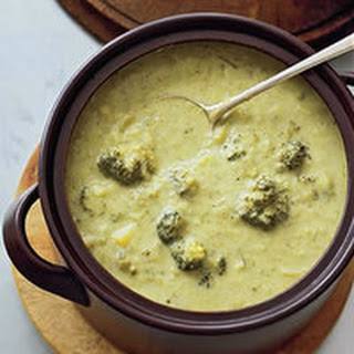 طريقة عمل حساء البروكلي وتوست الجبن السويسري‎‎