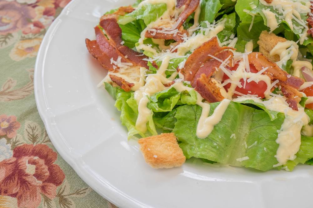 سلطة سيزر‎‎