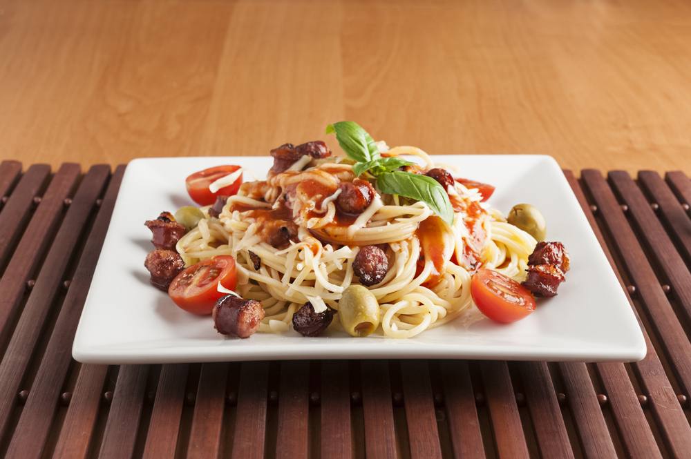 مكرونة بالسجق‎‎