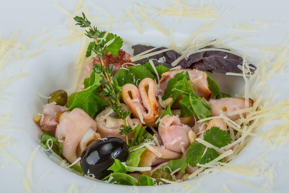 طريقة عمل سلطة الحبار المشوي والجرجير والبارميزان‎‎