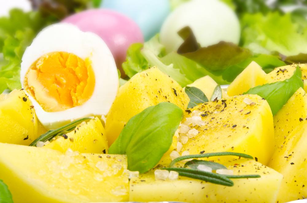 طريقة عمل سلطة البطاطس والبابريكا المدخنة‎‎