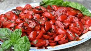 اسهل ظريقة لعمل سلطه البندورة بالثوم‎‎