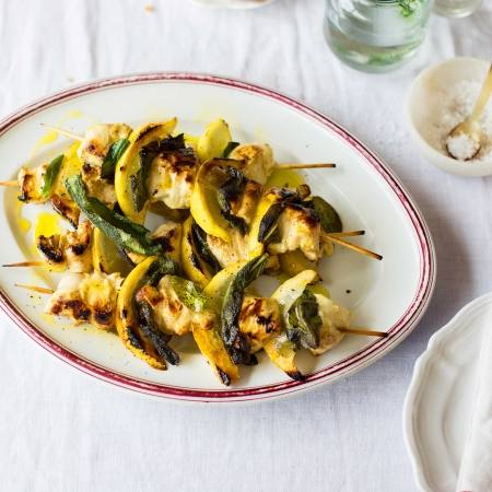 طريقة عمل أسياخ الدجاج بالميرمية‎‎