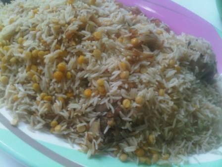 طريقة عمل الأرز بحمص‎‎