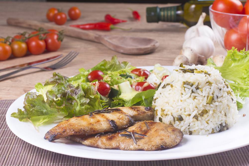 دجاج مع سلطة من المطبخ البرتغالى‎‎