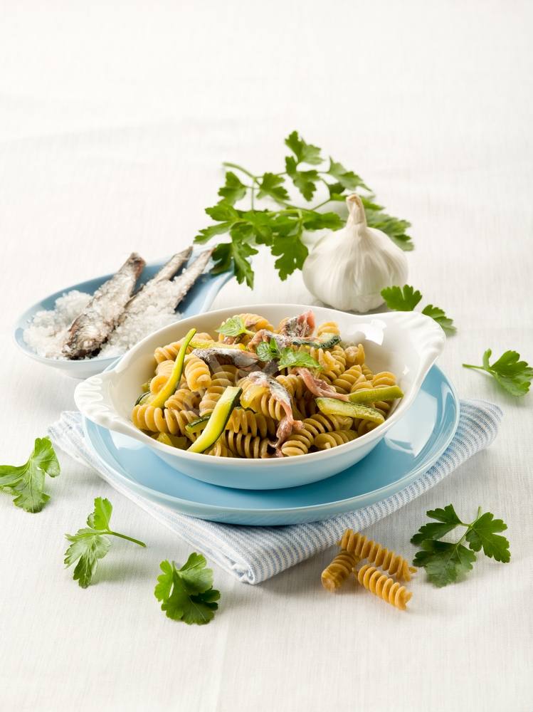 طريقة عمل مكرونة بالخضار والثوم‎‎