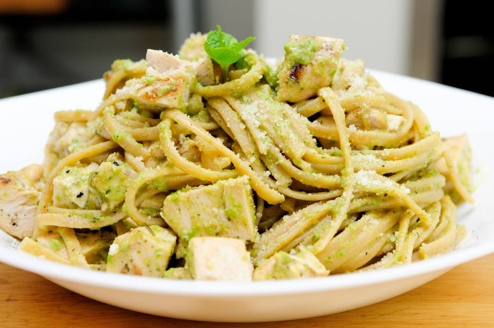 طريقة عمل إسباجتى بيستو الدجاج‎‎