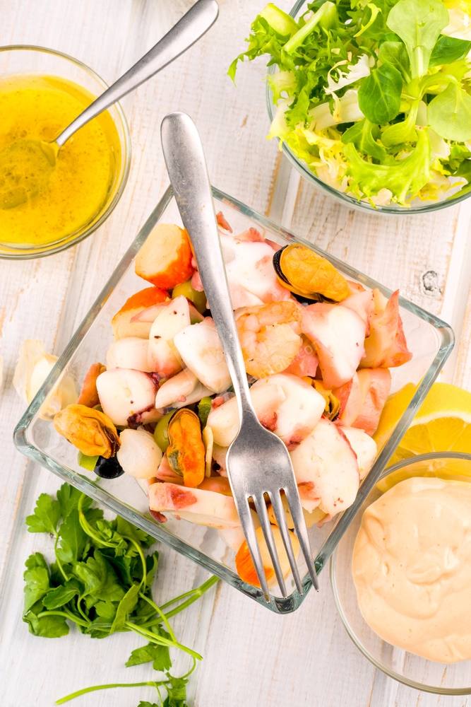 طريقة عمل كوكتيل فواكه البحر الإستوائي‎‎