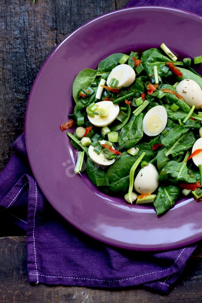 طريقة عمل سلطة خضراء مع البيض بالكاري‎‎