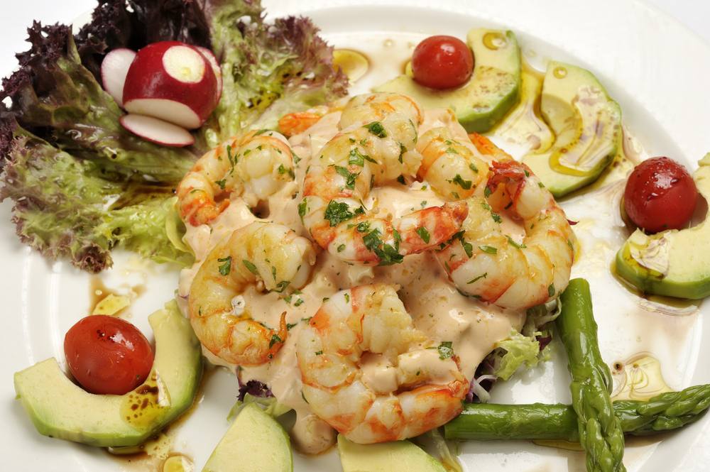 طريقة عمل سلطة سيزر الجمبري المشوي‎‎