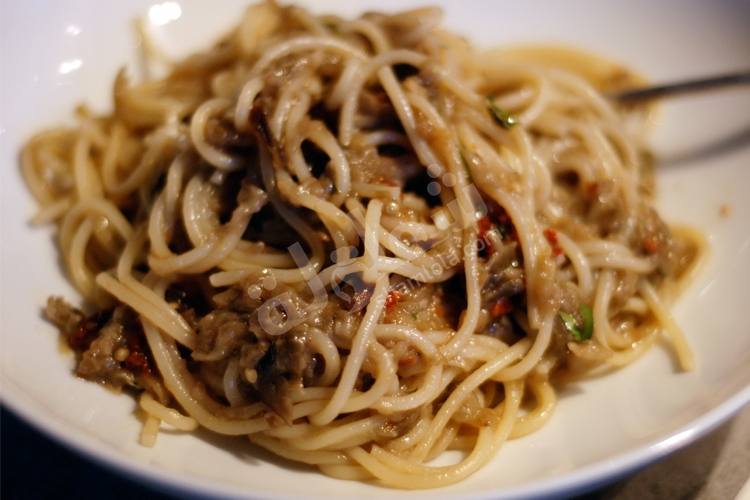 طريقة عمل مكرونة بصوص الباذنجان‎‎