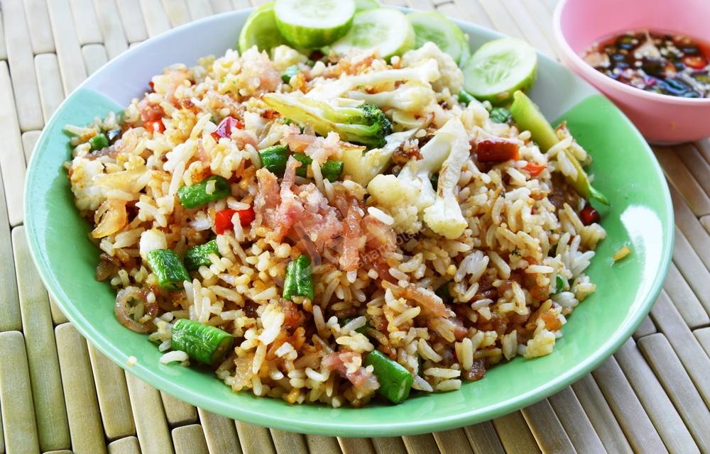 طريقة عمل خليط أرز القرنبيط والبروكلي المقلي‎‎